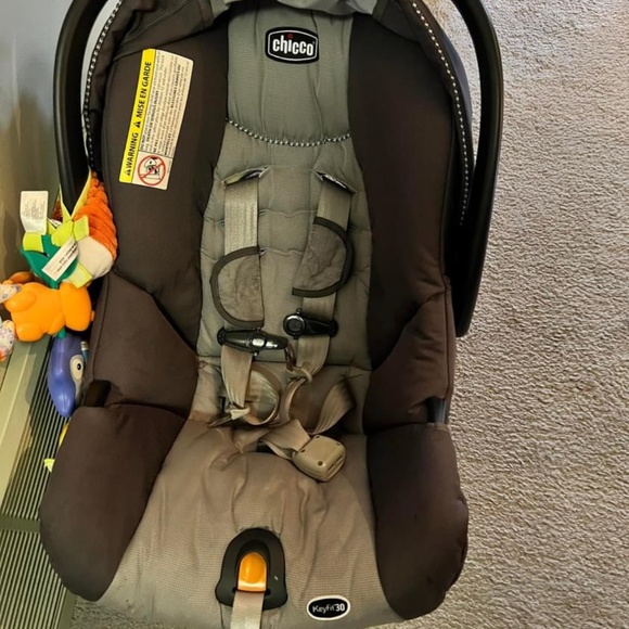 Car seat - Picture 2 of 5